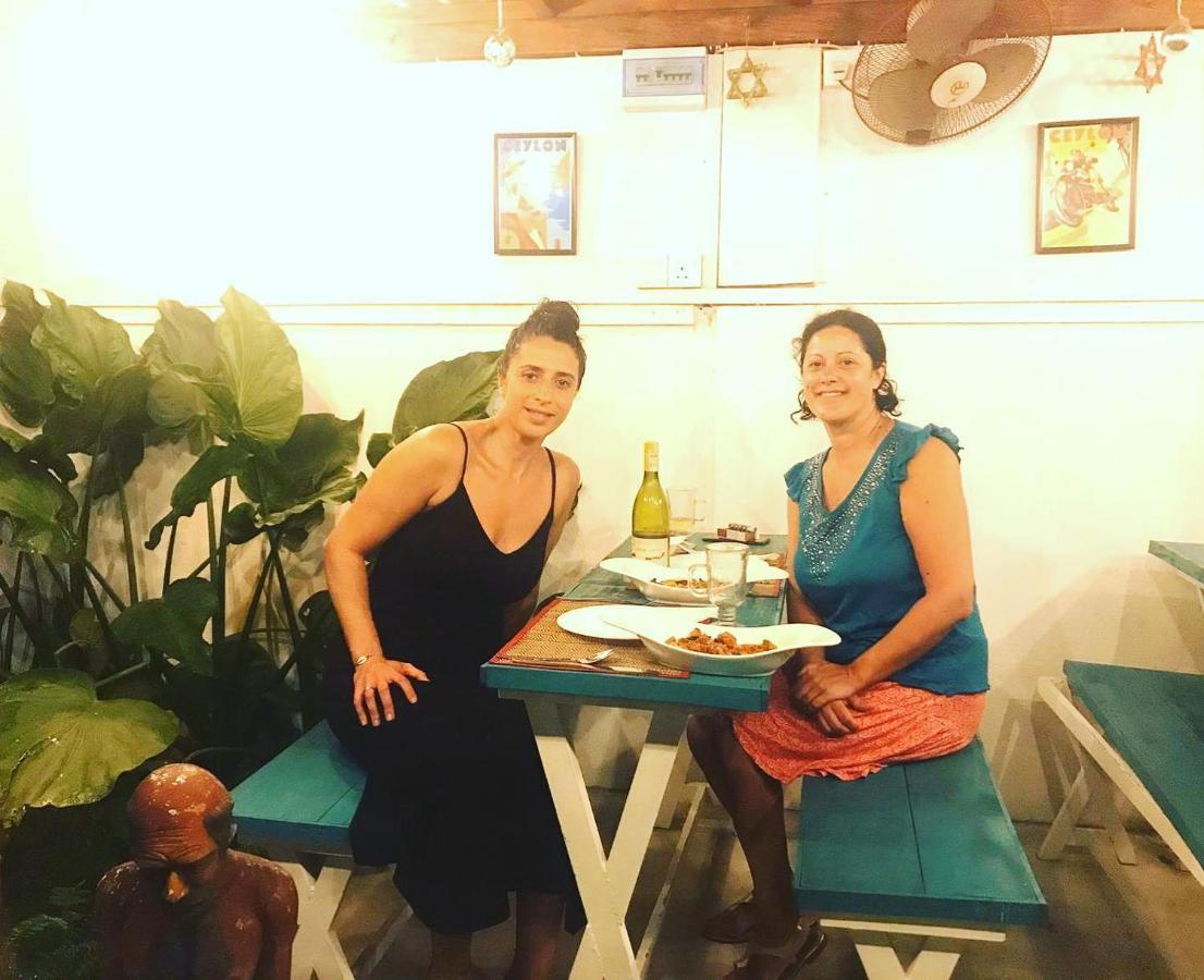 Double Mango Villa Katunayaka Bagian luar foto
